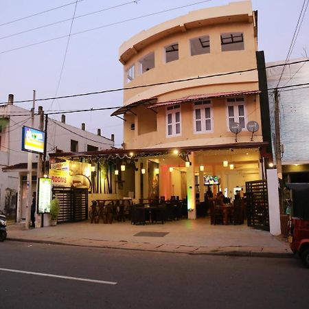 ホテル Coconut Primitive ネゴンボ エクステリア 写真